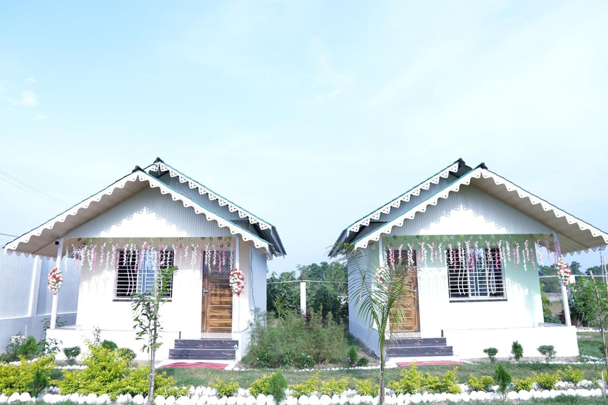 Queen Of Dooars Eco Resort Chālsa Екстериор снимка